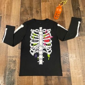 Way to Celebrate Halloween Black White Skeleton Ribs Long Sleeve T-Shirt
